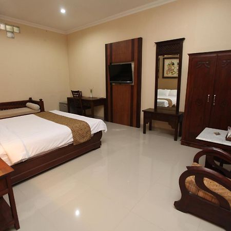 Griya Yunika Hotel Jogjakarta Kamer foto