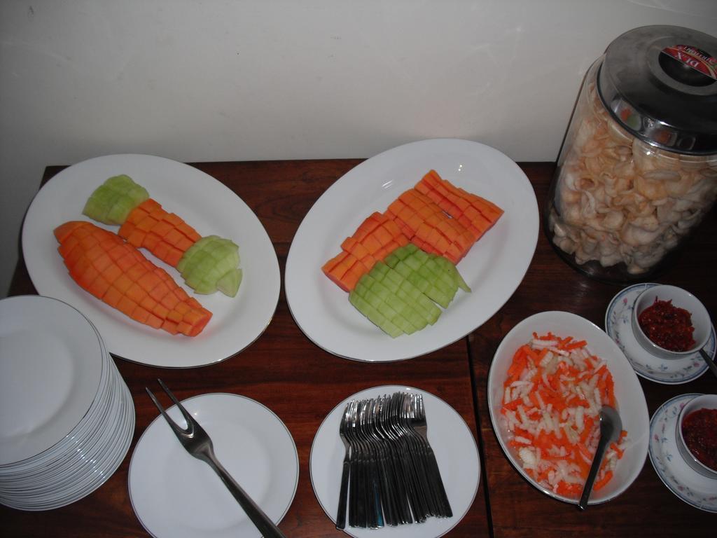 Griya Yunika Hotel Jogjakarta Buitenkant foto